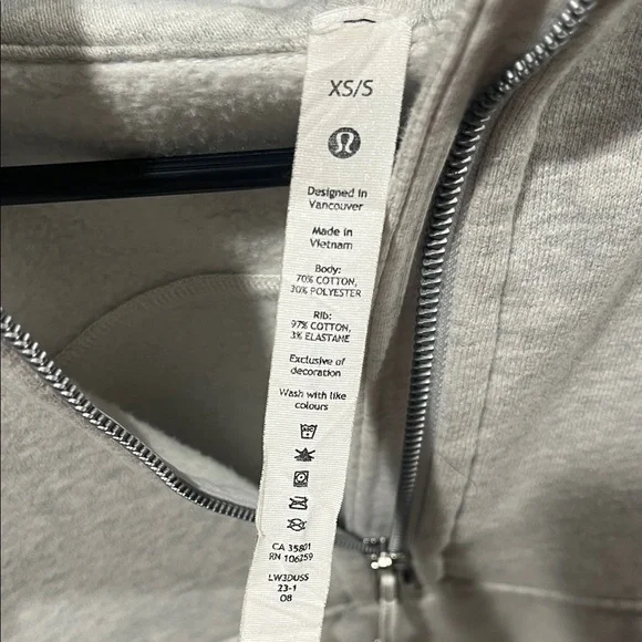 Lululemon Scuba Light Gray Half-Zip Hoodie - Picture 7 of 7
